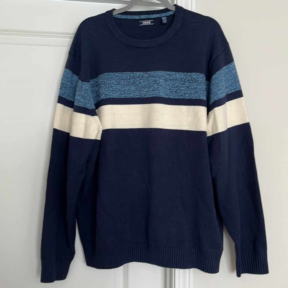 Izod men’s stripe sweater